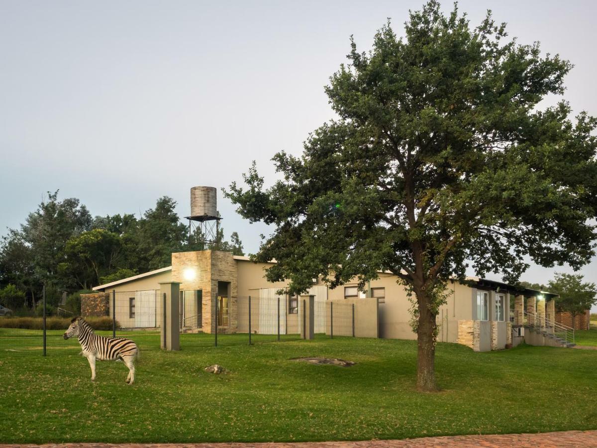 Hotel @ Secunda Exteriör bild